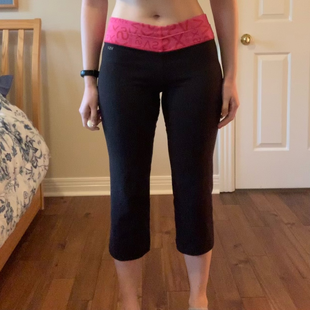 Victoria’s Secret Sport Supermodel Capri leggings